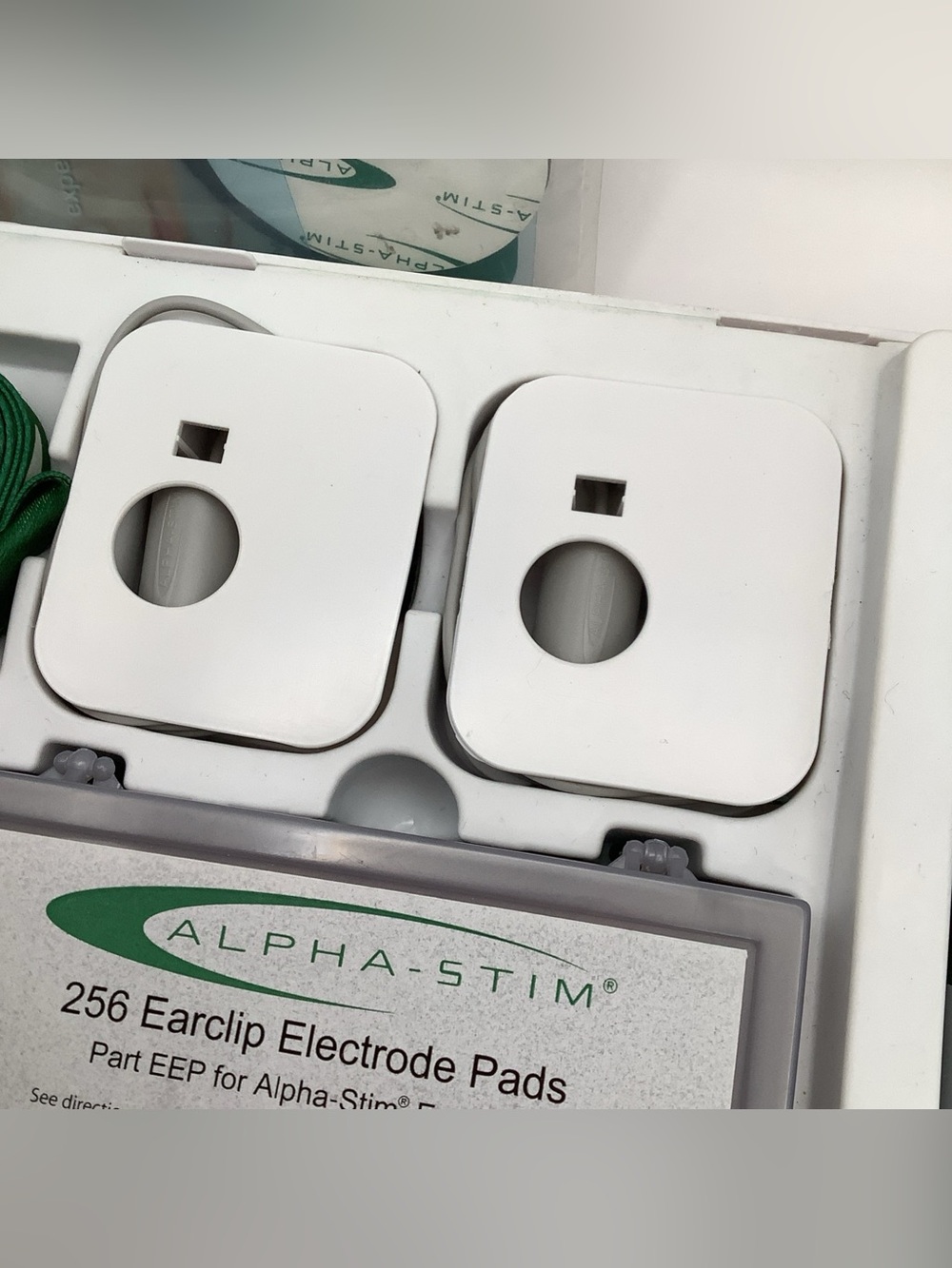 Alpha-Stim M - Picture 9 of 16